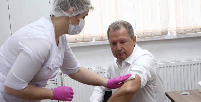 В ЮЗАО работают три пункта мобильной вакцинации от гриппа