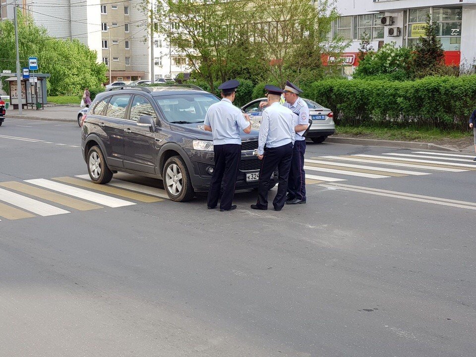 Машина сбила ребёнка на пешеходном переходе в Северном Бутово