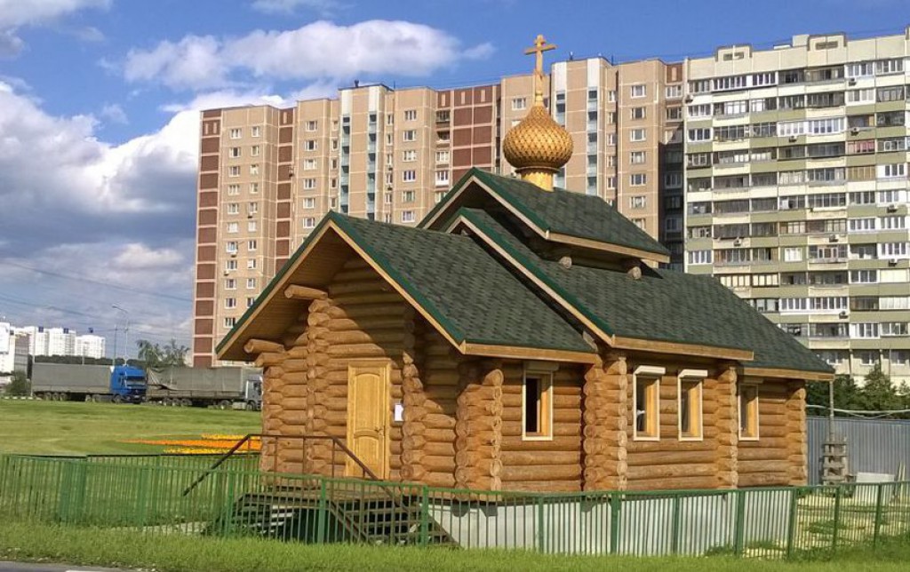 Возле храма святителя Алексия найден труп мужчины