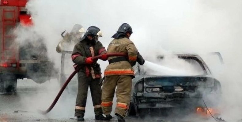 В Северном Бутово водитель заживо сгорел в автомобиле