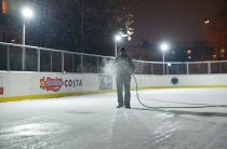 В ЮЗАО катки начали свою работу
