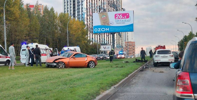 18.09.2023 улице Поляны в Бутово столкнулось пять машин
