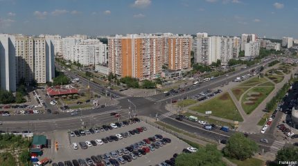 Изменилась схема движения на пересечении Бульвар Дмитрия Донского и Грина