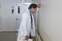 В Южном Бутово врач хотел похитить у пациента 1, 3 млн рублей
