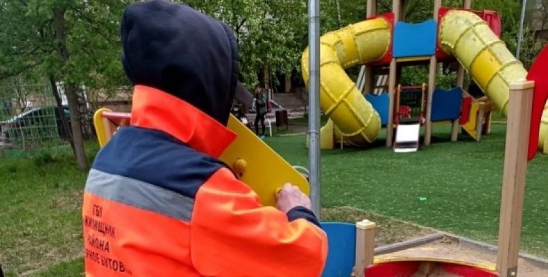 В Северном Бутово проходит месячник по благоустройству